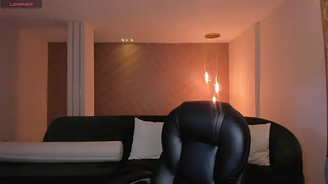 AnaisNin online show from 01.28.25