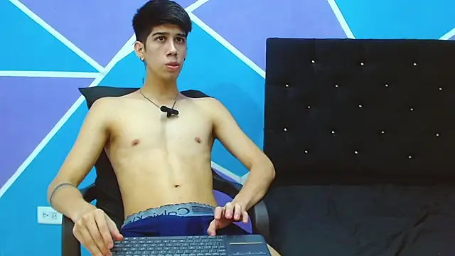 Snapshot of jhony-sex chatting on 12.21.24 jhony-sex online show from 12.21.24