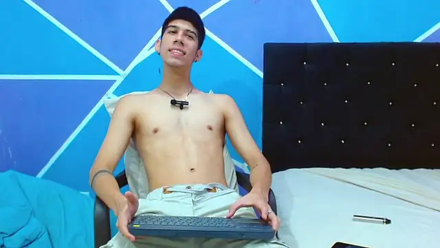 Snapshot of jhony-sex chatting on 01.19.25 jhony-sex online show from 01.19.25