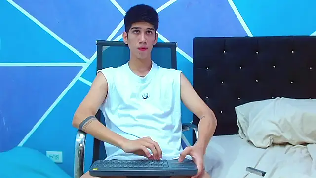 Snapshot of jhony-sex chatting on 02.27.25 jhony-sex online show from 02.27.25