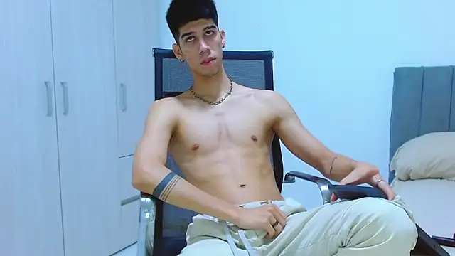 Snapshot of jhony-sex chatting on 10.22.25 jhony-sex online show from 10.22.25