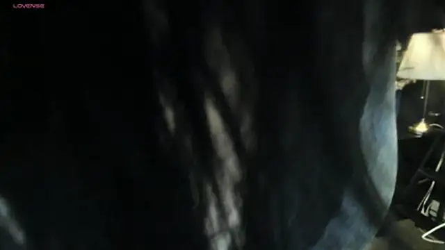 KimBeee online show from 12.14.25