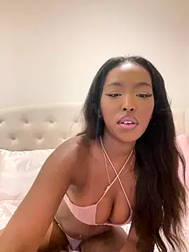 Snapshot of princesslola666 chatting on 12.16.25 princesslola666 online show from 12.16.25