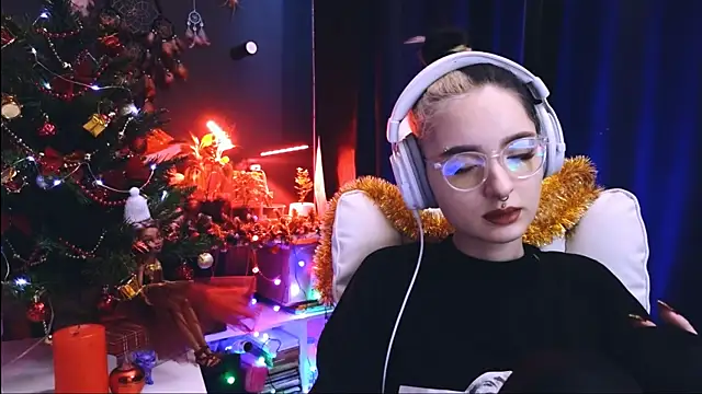 Avi Nile online show from 12.22.24