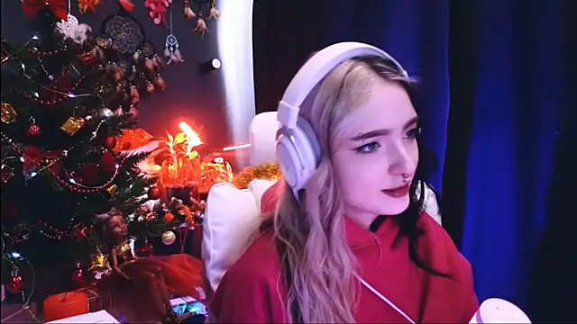 Avi Nile online show from 12.24.24