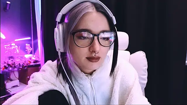 Avi Nile online show from 01.26.25