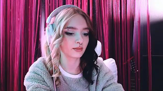 Avi Nile online show from 03.11.25