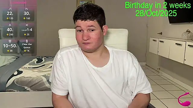 Lorenzo hernandez online show from 10.05.25