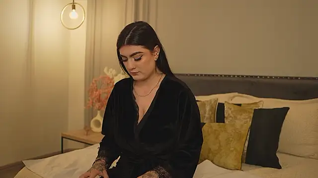 IrisBaker online show from 03.07.26