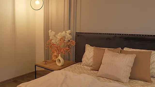 IrisBaker online show from 03.30.26