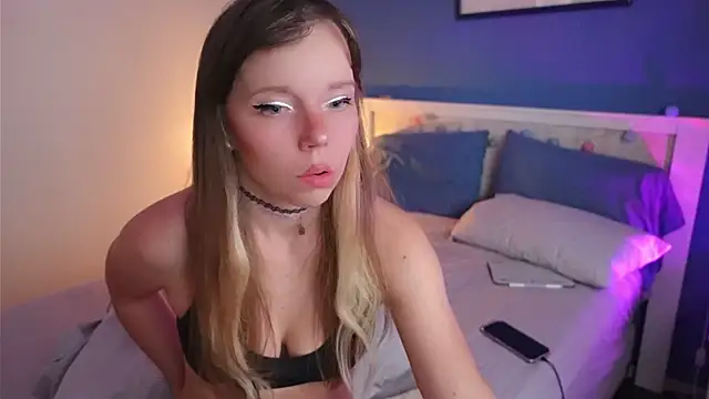 Ayra Lust online show from 04.04.26