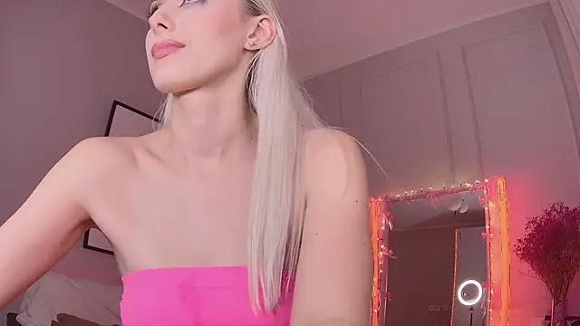 LoryWood online show from 03.06.25