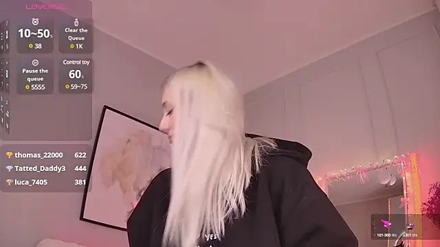 LoryWood online show from 03.13.25