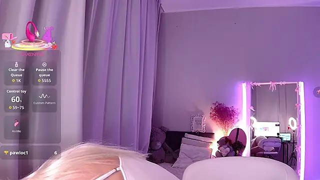 LoryWood online show from 03.25.26