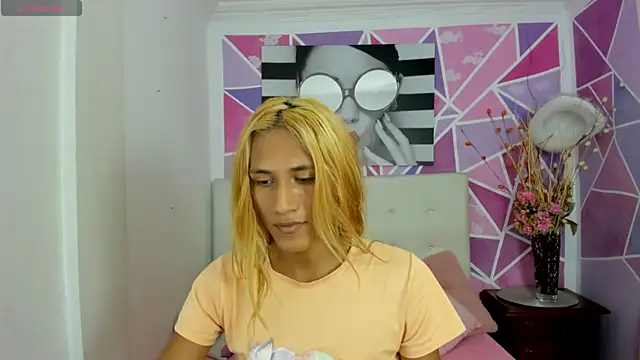 Brisahott online show from 02.04.25