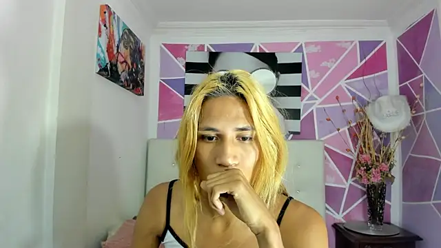 Brisahott online show from 02.26.25