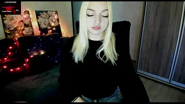 Stella  Cox online show from 11.02.25