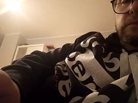 larsgessner30 online show from 10.23.25