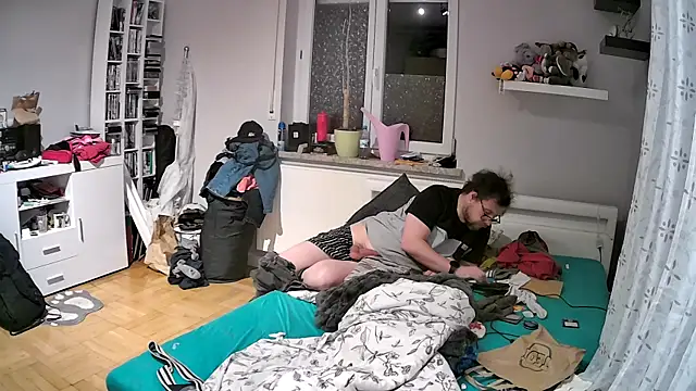 larsgessner30 online show from 10.30.25