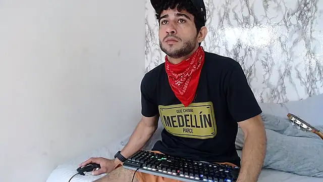 Moon and aaron online show from 02.16.26