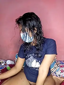 Snapshot of nadeeshakodituwakku chatting on 12.31.24 nadeeshakodituwakku online show from 12.31.24