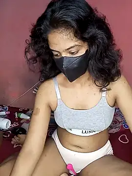 Snapshot of nadeeshakodituwakku chatting on 02.05.25 nadeeshakodituwakku online show from 02.05.25