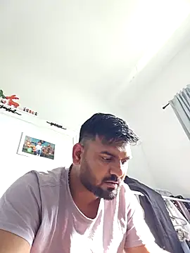 Snapshot of hard_dick011 chatting on 10.03.25 hard dick011 online show from 10.03.25