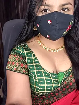 Snapshot of Tanvi-patil chatting on 11.11.25 Tanvi-patil online show from 11.11.25