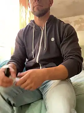 FumesClouds online show from 12.19.24