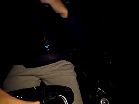 Snapshot of MANNZAAo06 chatting on 12.28.24 MANNZAAo06 online show from 12.28.24