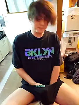 Snapshot of MANNZAAo06 chatting on 01.19.25 MANNZAAo06 online show from 01.19.25