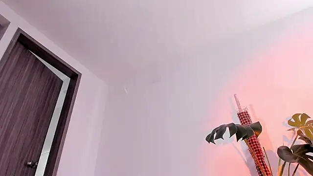 rossth1 online show from 04.11.26