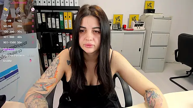 TiffanySweet online show from 01.13.25