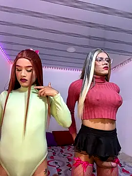 Snapshot of big_girl21cm chatting on 12.16.25 big girl21cm online show from 12.16.25