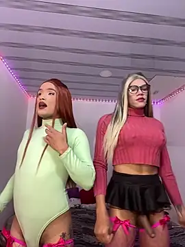 Snapshot of big_girl21cm chatting on 02.08.26 big girl21cm online show from 02.08.26