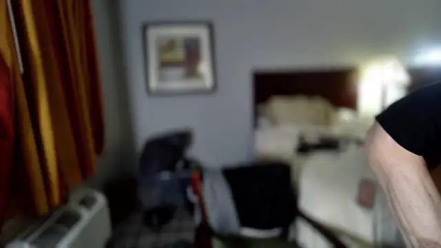 Snapshot of savageconfidence chatting on 12.02.25 savageconfidence online show from 12.02.25