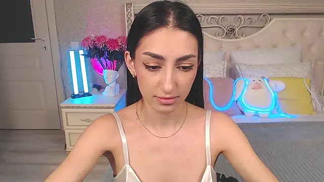 Lina Robbins online show from 02.17.26