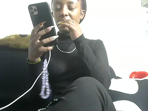 Snapshot of hoely_grail01 chatting on 09.08.25 hoely grail01 online show from 09.08.25