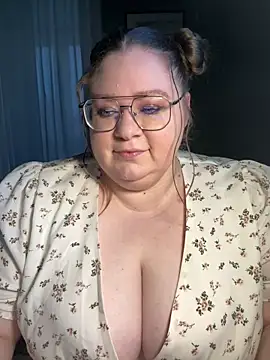 Snapshot of Chloe_WS chatting on 03.03.25 Chloe WS online show from 03.03.25