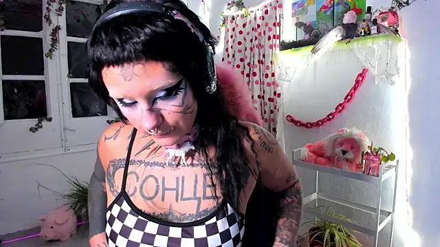 lady sontse  online show from 12.19.25