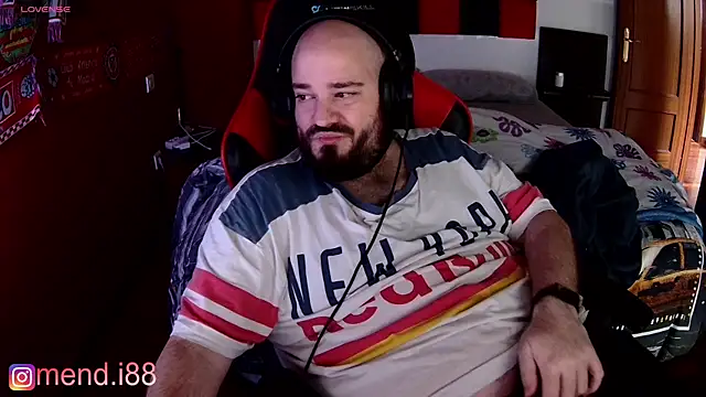 menditeta1 online show from 02.24.25