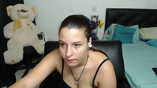Snapshot of alexia_87 chatting on 01.24.25 alexia 87 online show from 01.24.25