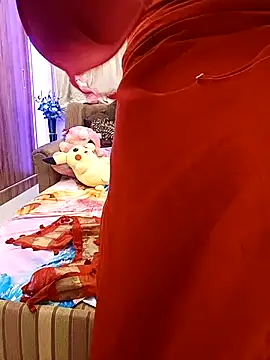 Divya girl online show from 04.20.26