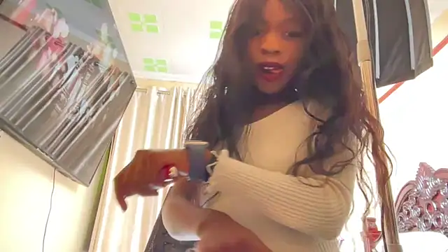 Snapshot of SexyAudreyFuck chatting on 11.11.25 SexyAudreyFuck online show from 11.11.25