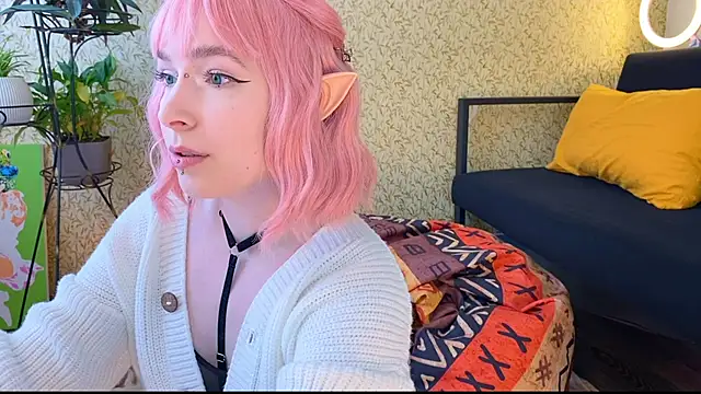 Snapshot of EmmyAmbros chatting on 03.16.25 EmmyAmbros online show from 03.16.25