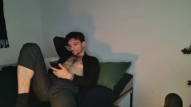 JackDesFeux online show from 11.07.25