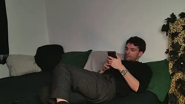 JackDesFeux online show from 12.03.25