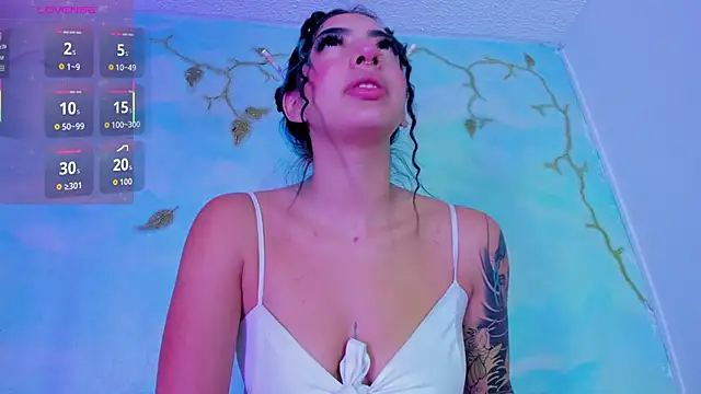 SaturnooStonee online show from 10.24.25