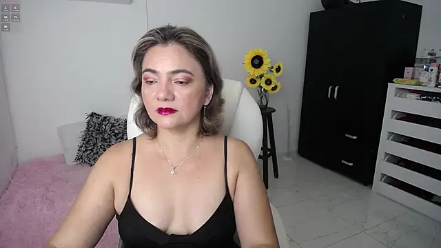 ana milf online show from 02.13.25