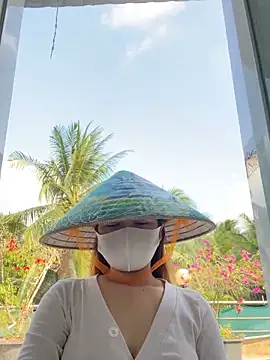 BabyThree  online show from 03.18.26